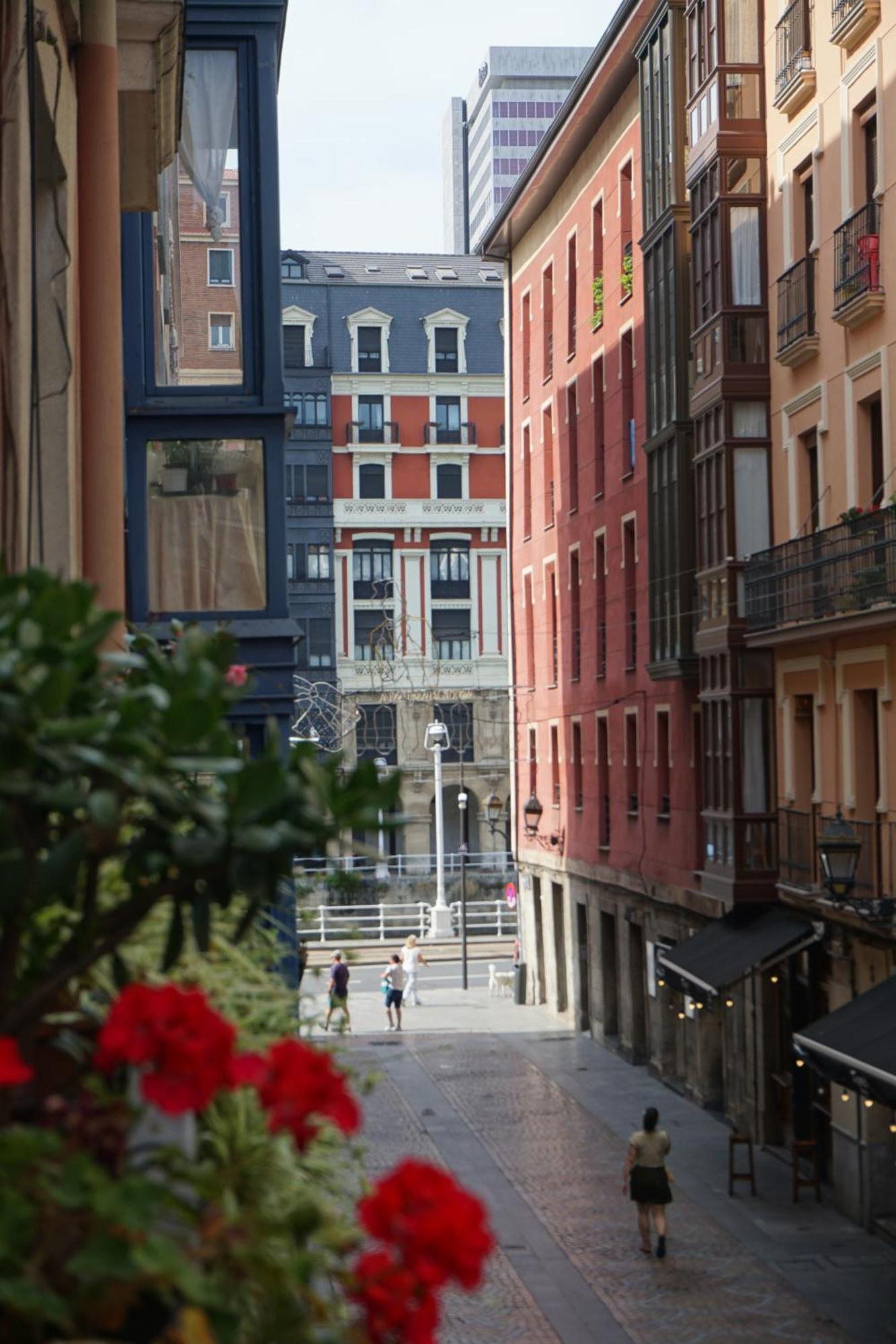 Cornerstone, Apartamento En Casco Viejo Bilbao Buitenkant foto